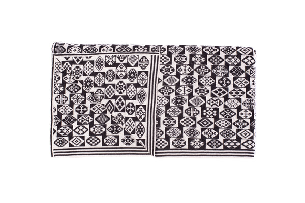 Design 12) - 2-Colour Throw - F - BAKKA