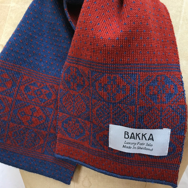 Design 4 - 2-colour Mini Scarf with polka dot centre - BAKKA