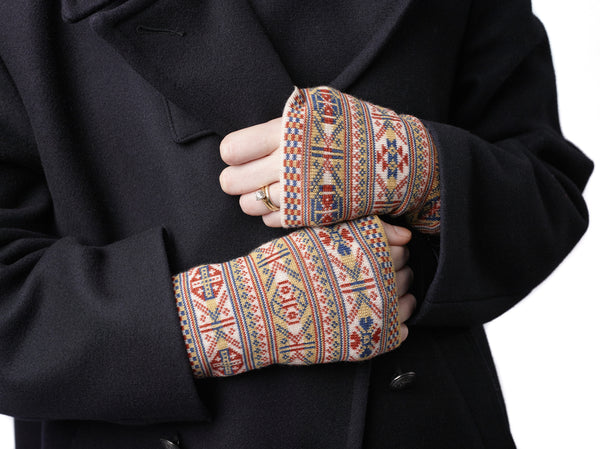 Design 2  - Heritage Wristwarmers in rare pattern - BAKKA