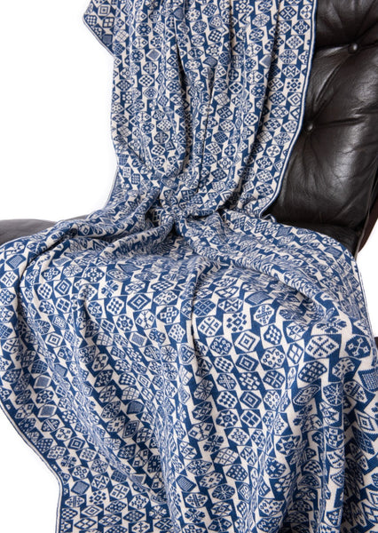 Design 12) - 2-Colour Throw - F - BAKKA